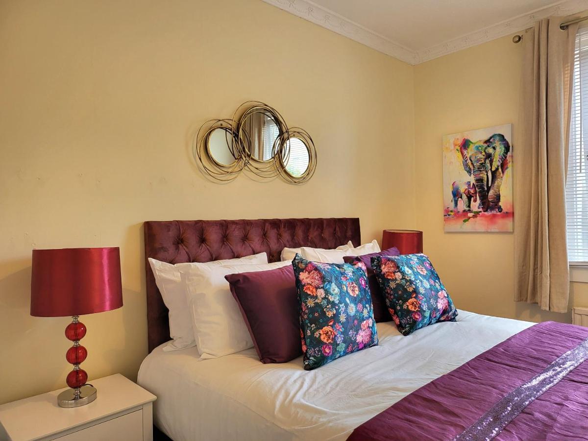 4 Bedrooms Apartment By Sensational Stay Short Lets & Serviced Accommodation Édimbourg Extérieur photo