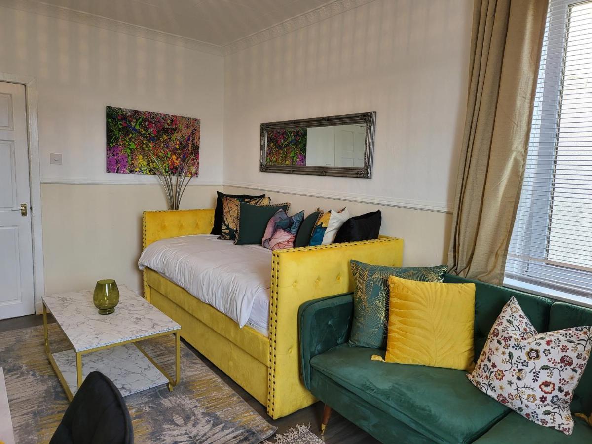 4 Bedrooms Apartment By Sensational Stay Short Lets & Serviced Accommodation Édimbourg Extérieur photo
