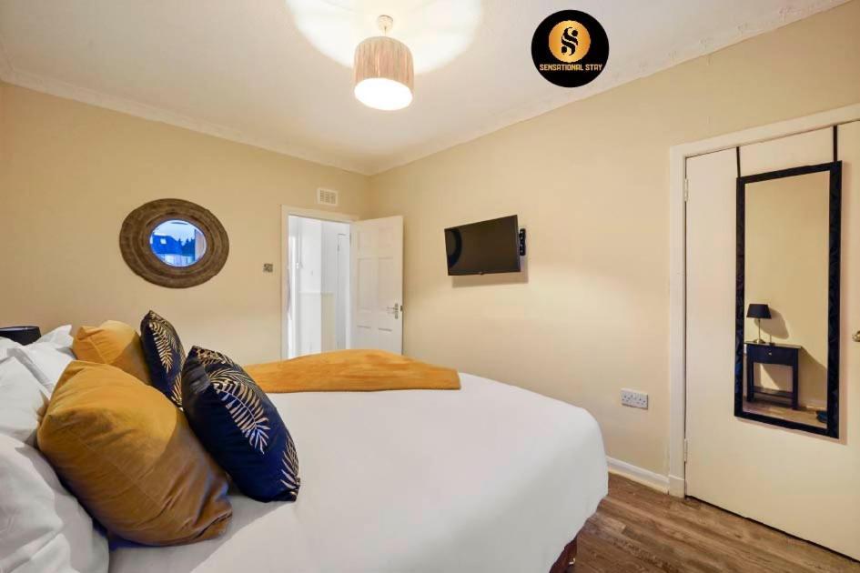 4 Bedrooms Apartment By Sensational Stay Short Lets & Serviced Accommodation Édimbourg Extérieur photo