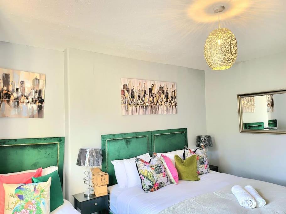 4 Bedrooms Apartment By Sensational Stay Short Lets & Serviced Accommodation Édimbourg Extérieur photo